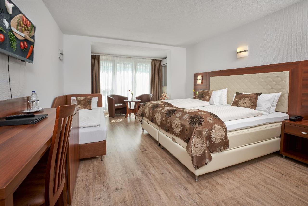 Hotel Meyerhof Lorrach Bagian luar foto