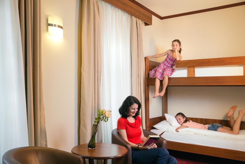 Hotel Meyerhof Lorrach Ruang foto